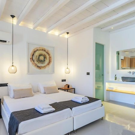 The Mykonist Merchia Beach Villas & Suites Екстериор снимка