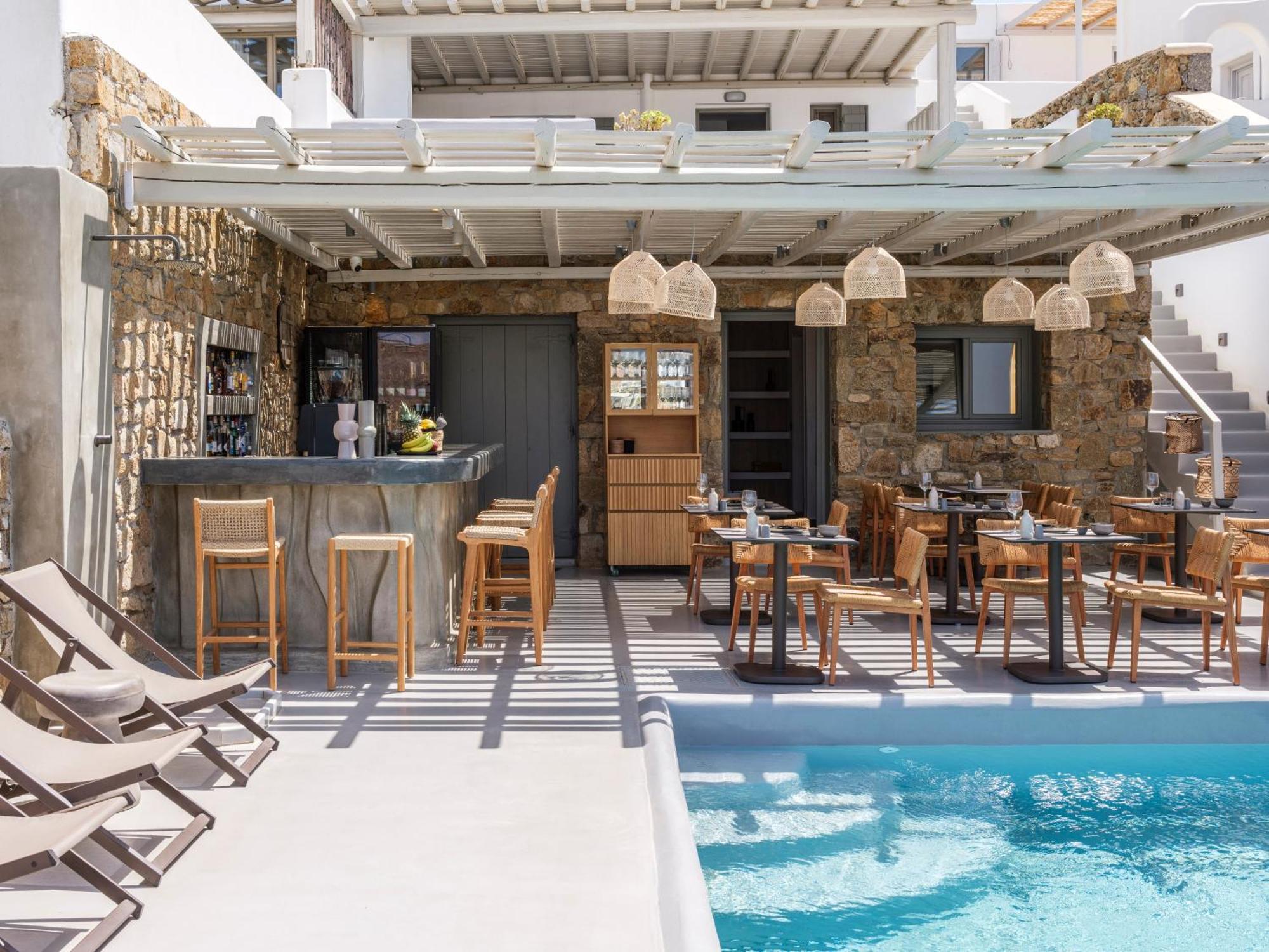 The Mykonist Merchia Beach Villas & Suites Екстериор снимка