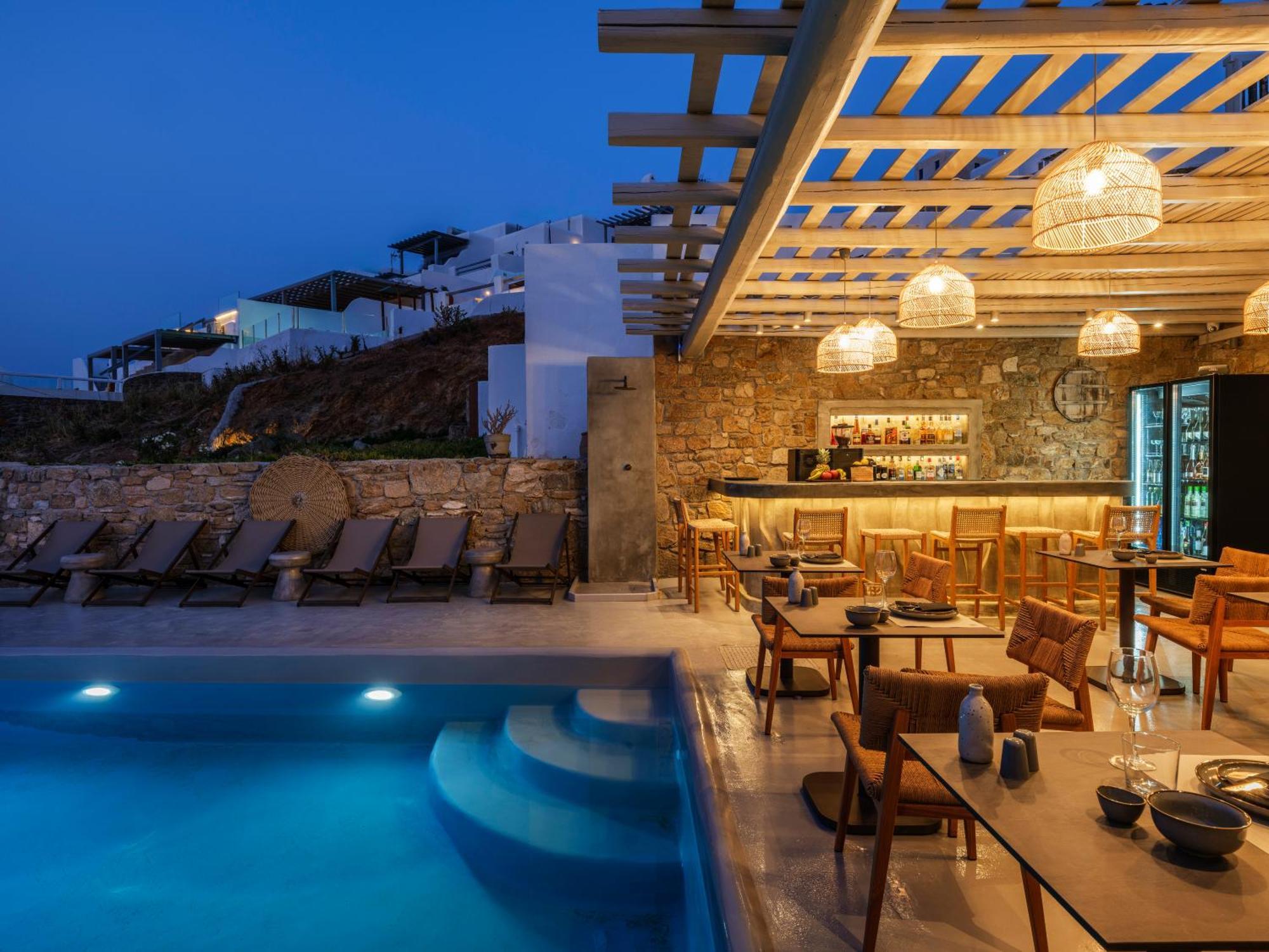 The Mykonist Merchia Beach Villas & Suites Екстериор снимка
