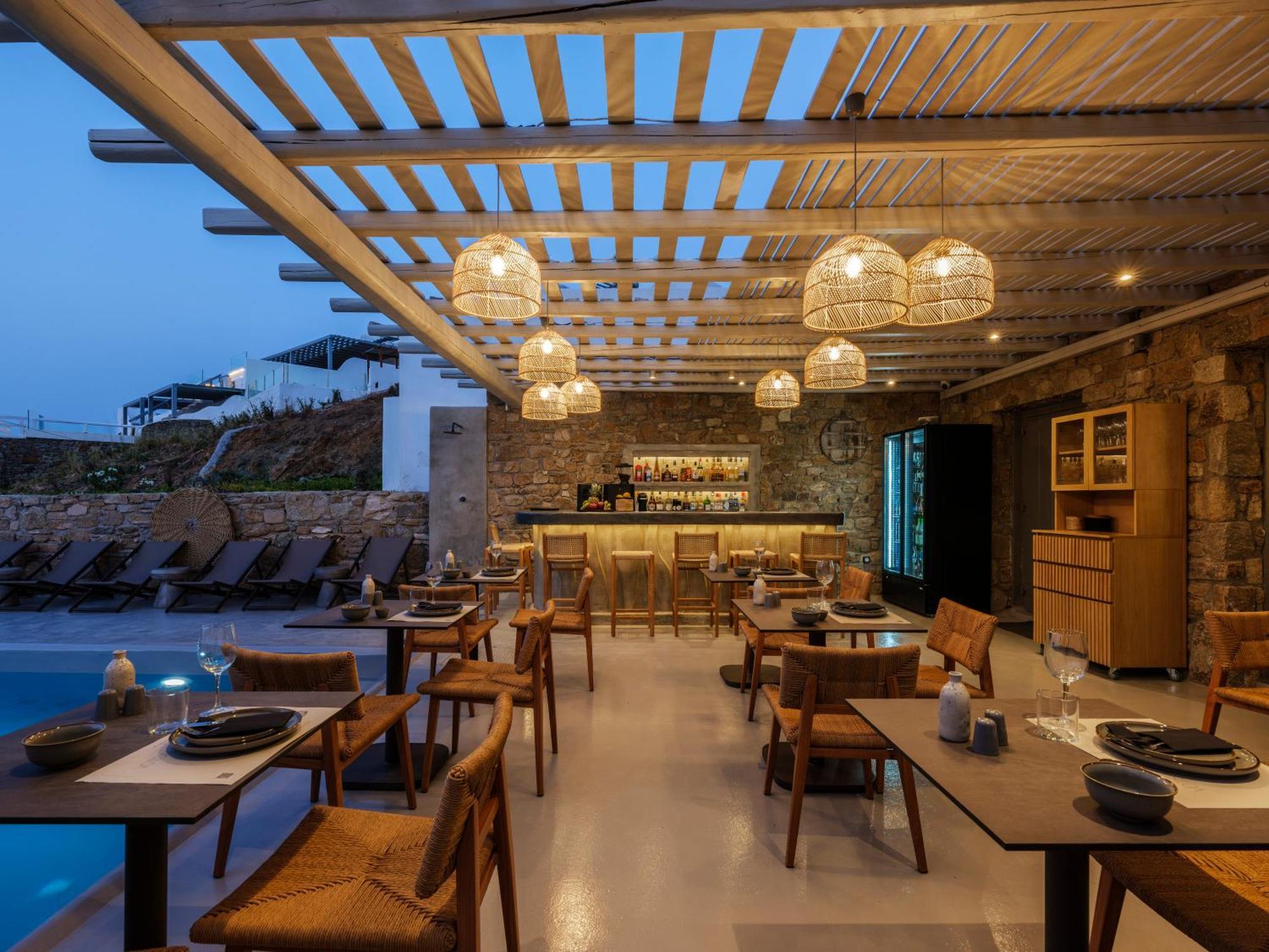 The Mykonist Merchia Beach Villas & Suites Екстериор снимка