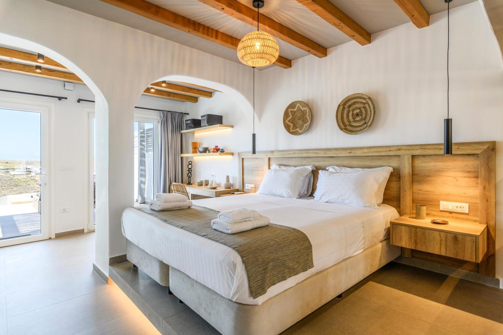 The Mykonist Merchia Beach Villas & Suites Екстериор снимка