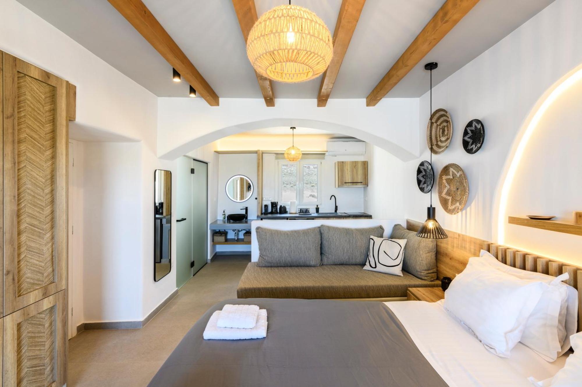 The Mykonist Merchia Beach Villas & Suites Екстериор снимка