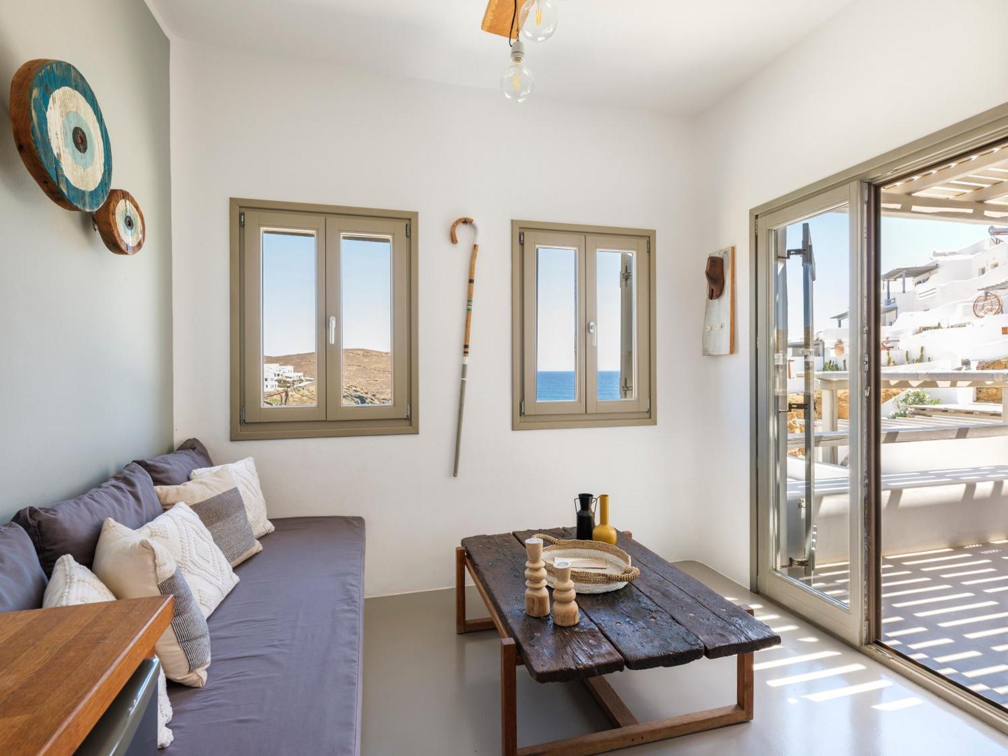 The Mykonist Merchia Beach Villas & Suites Екстериор снимка