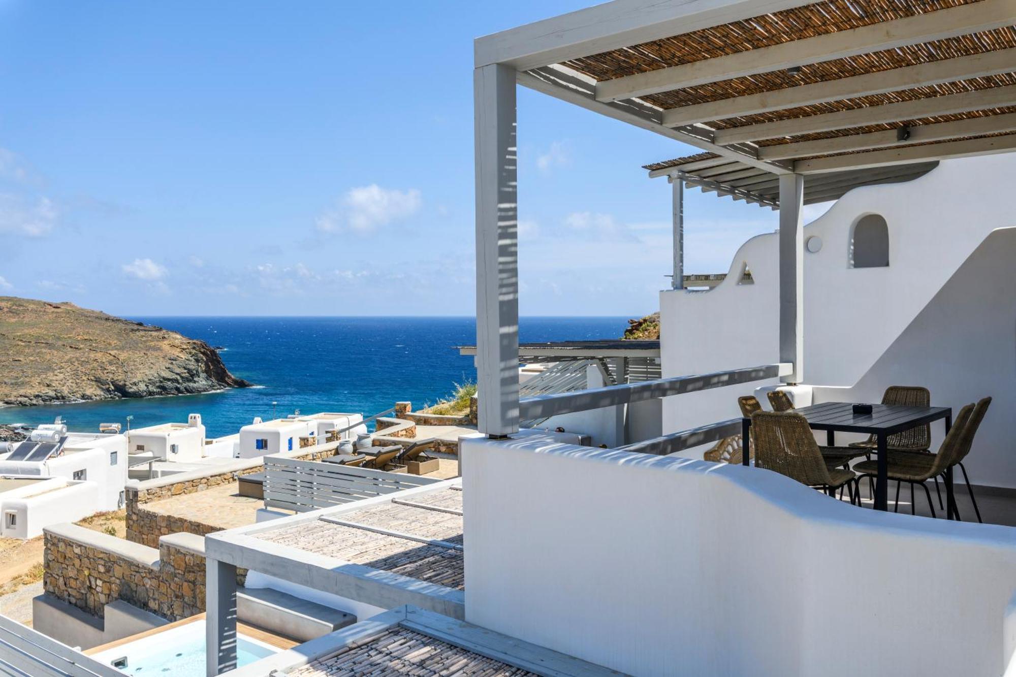 The Mykonist Merchia Beach Villas & Suites Екстериор снимка
